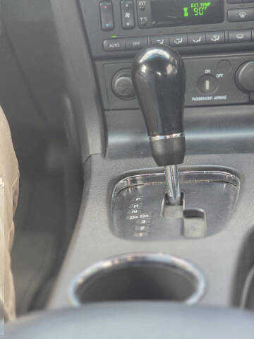 2002 Ford Thunderbird Deluxe