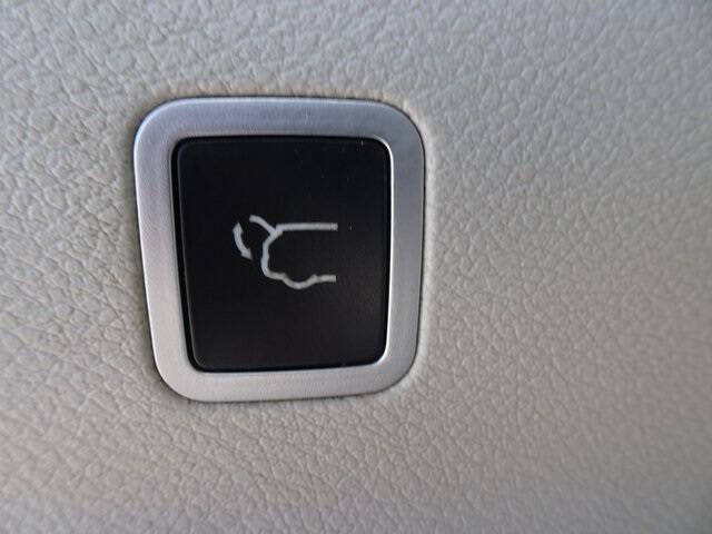 2017 Chrysler Pacifica Hybrid Premium