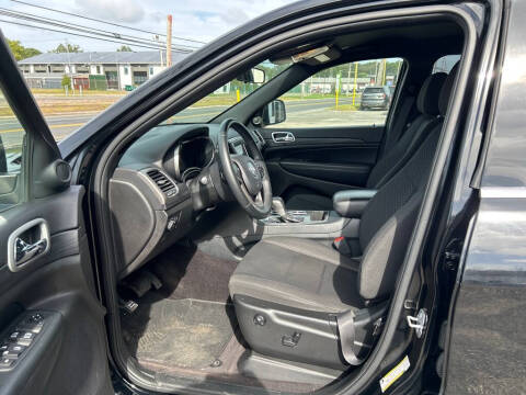 2019 Jeep Grand Cherokee Laredo