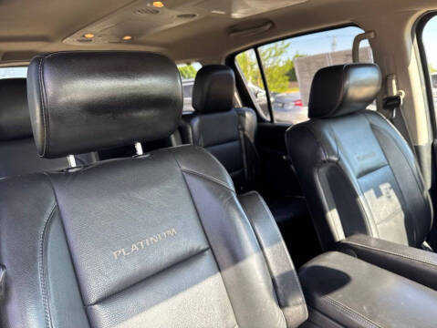 2015 Nissan Armada