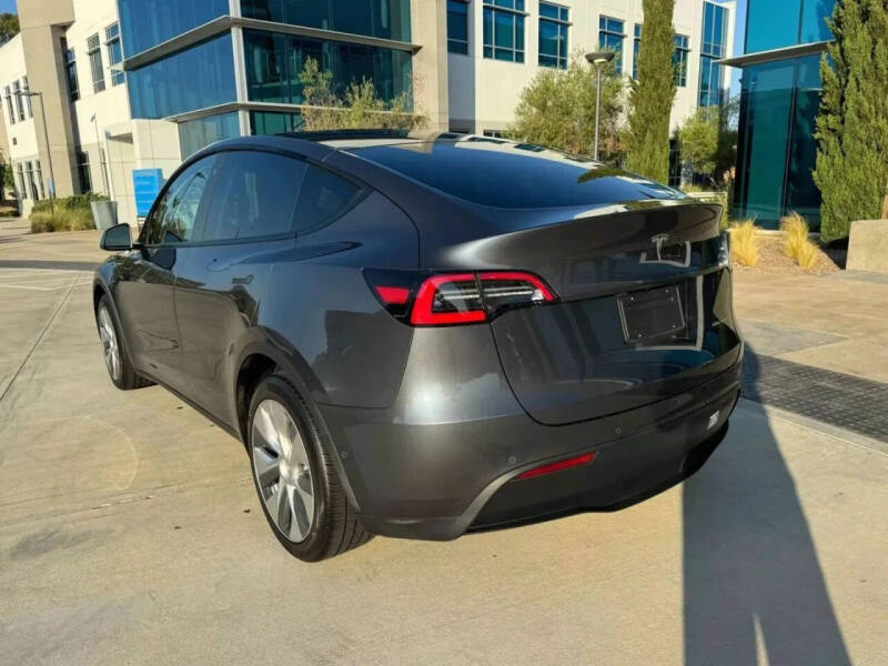 2024 Tesla Model Y Long Range