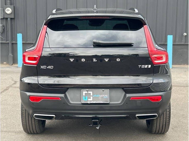 2020 Volvo XC40 T5 R-Design