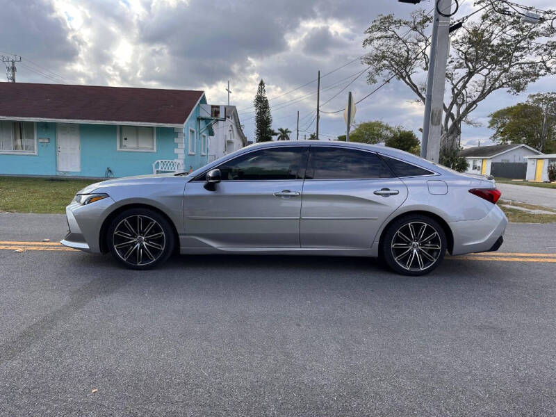2020 Toyota Avalon XSE