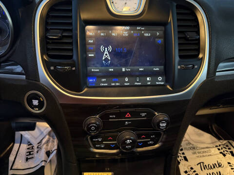 2018 Chrysler 300 Touring L