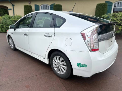 2012 Toyota Prius Plug-in Hybrid
