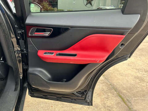 2018 Jaguar F-PACE 25t R-Sport