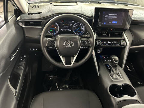 2024 Toyota Venza LE