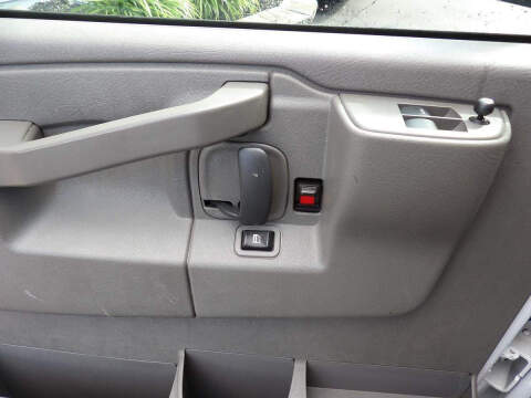 2024 Chevrolet Express 2500