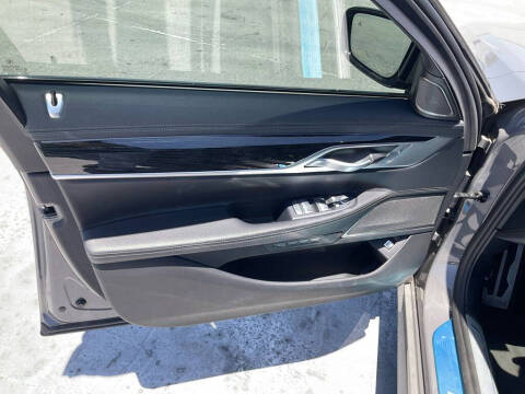 2022 BMW 7 Series 740i