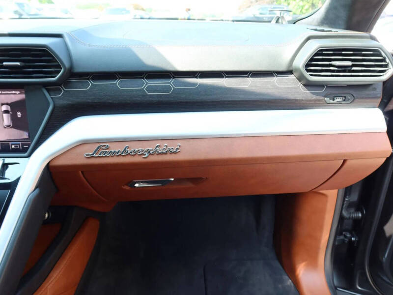 2019 Lamborghini Urus