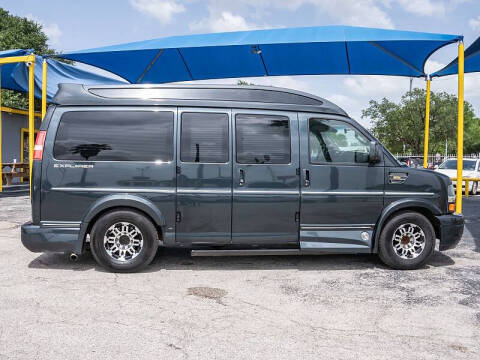 2017 Chevrolet Express 2500