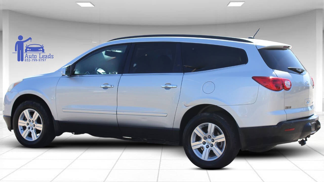 2011 Chevrolet Traverse 1LT photo 9