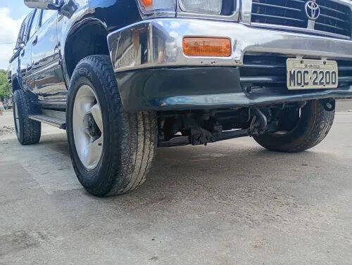1999 Toyota Hilux
