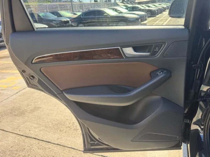 2015 Audi Q5 2.0T quattro Premium Plus