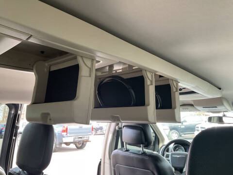 2015 Chrysler Town and Country Touring