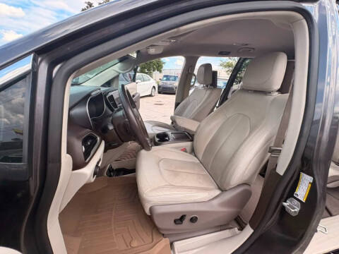 2020 Chrysler Pacifica Touring L Plus