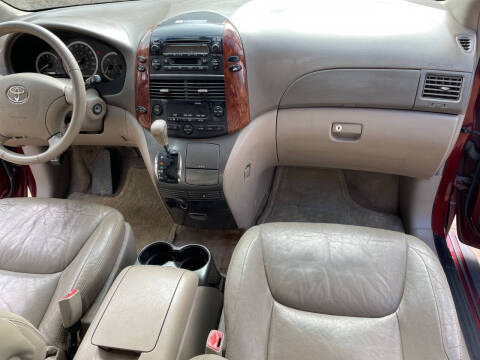 2005 Toyota Sienna XLE 7 Passenger