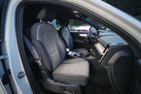 2023 Volvo XC40 B5 Core