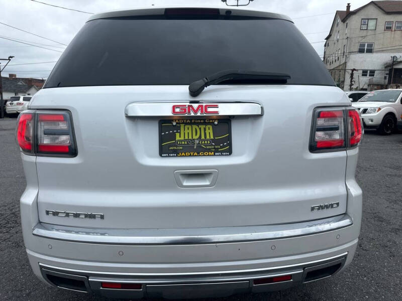 2016 GMC Acadia Denali