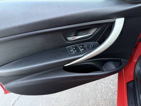 2016 BMW 3 Series 320i