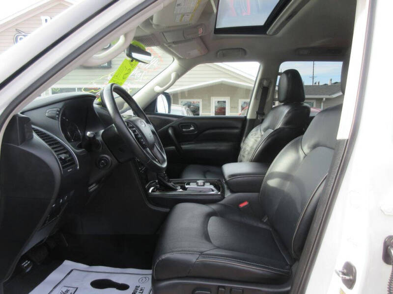 2024 Infiniti QX80 Luxe