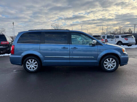 2011 Chrysler Town and Country Touring-L