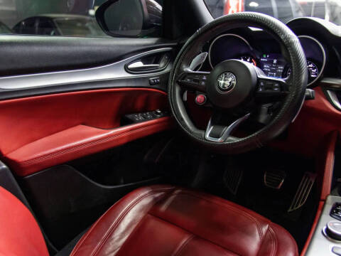 2020 Alfa Romeo Stelvio Sport