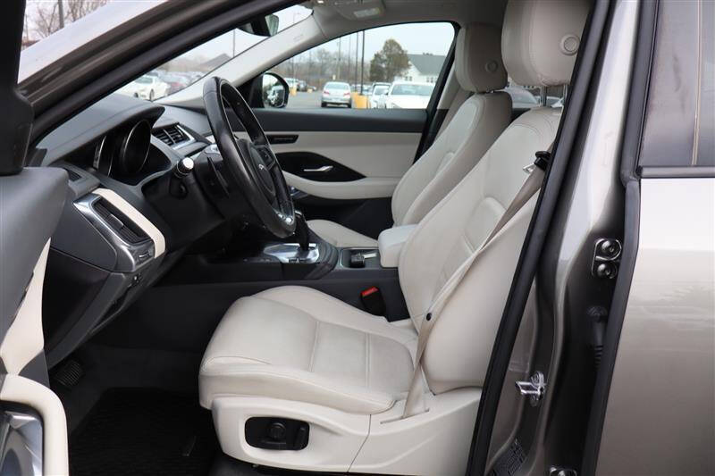 2019 Jaguar E-PACE P250 SE