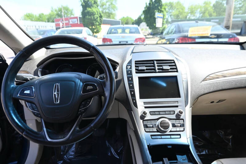 2017 Lincoln MKZ Select