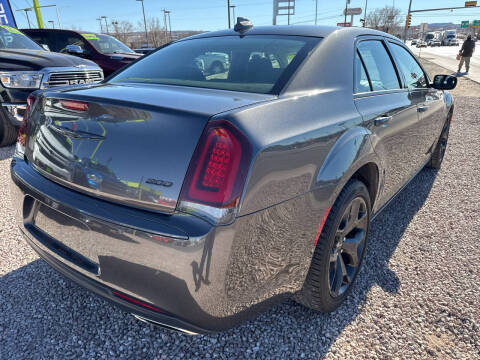2023 Chrysler 300 Touring