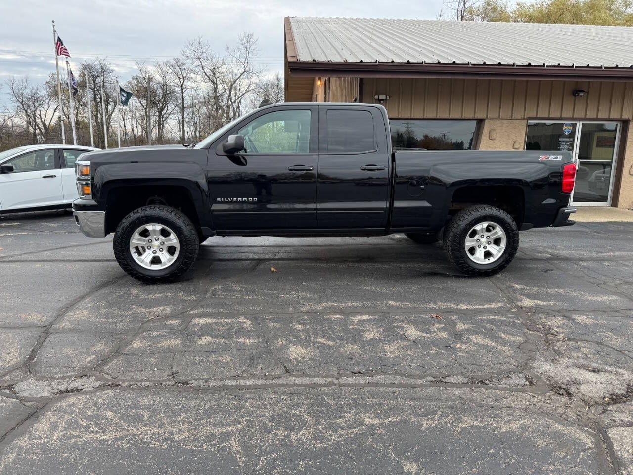 2015 Chevrolet Silverado 1500 for sale at BOHL AUTOMOTIVE in Racine, WI