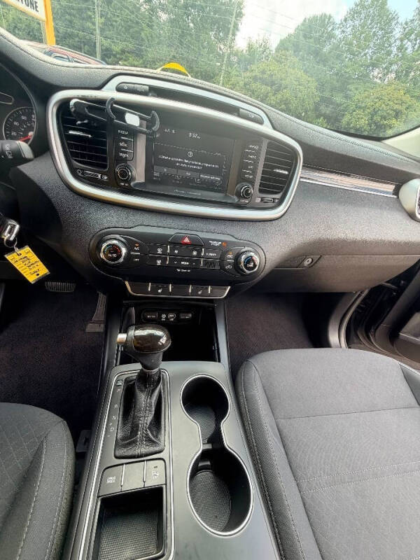 2018 Kia Sorento LX