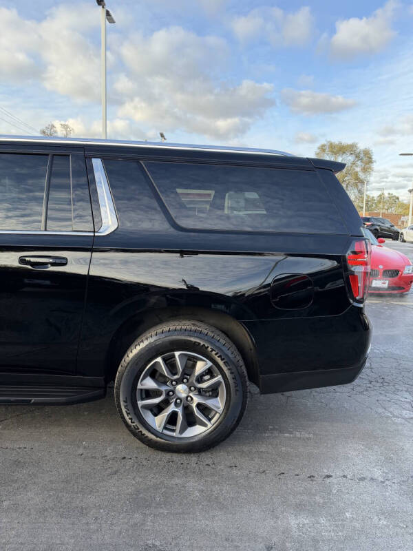 2022 Chevrolet Suburban LT