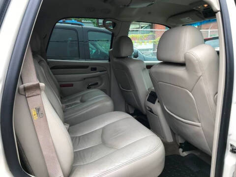 2004 Cadillac Escalade