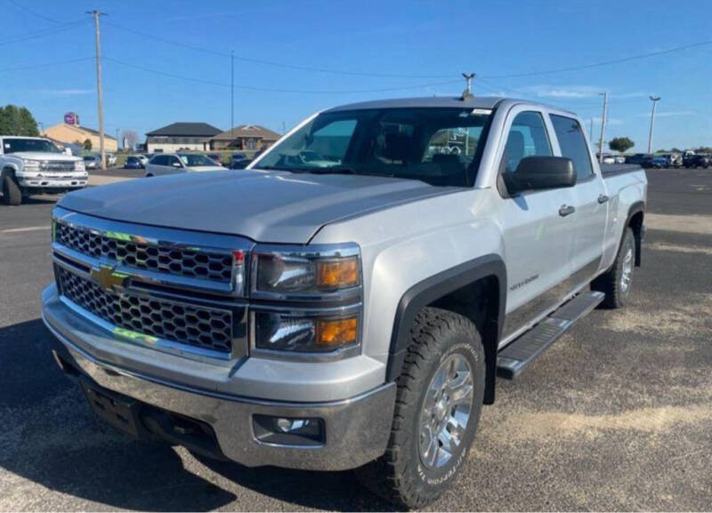 2014 Chevrolet Silverado 1500 LT photo 2