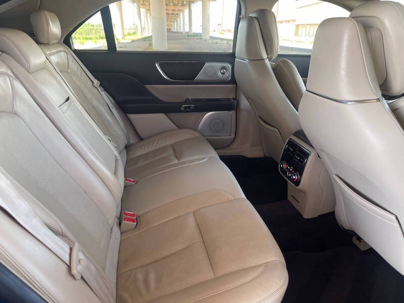 2017 Lincoln Continental Reserve