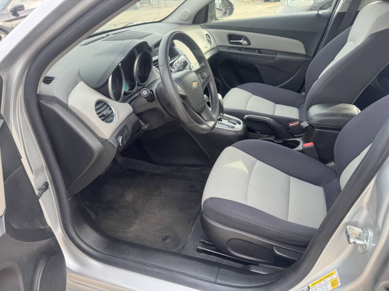 2015 Chevrolet Cruze LS Auto