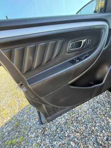 2018 Ford Taurus SEL