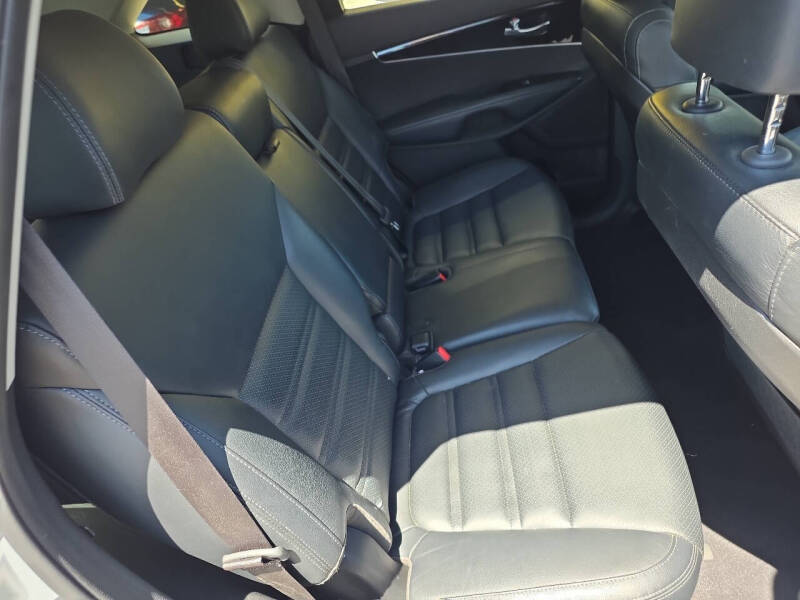 2017 Kia Sorento LX