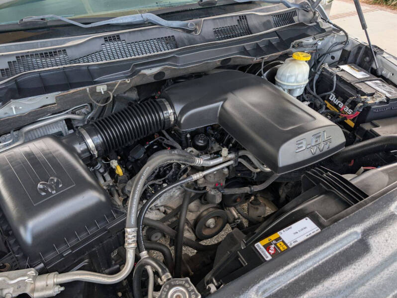 2018 RAM 1500 SLT