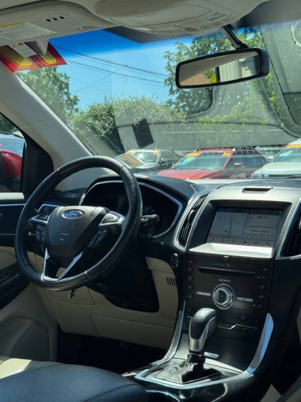 2017 Ford Edge Titanium
