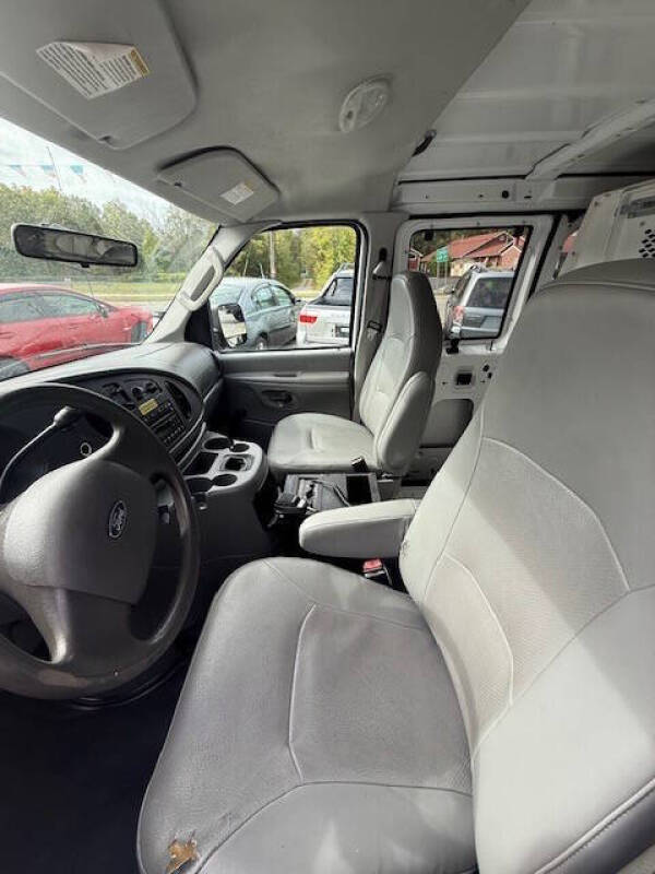 2006 Ford E-Series E-350 SD