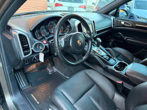 2014 Porsche Cayenne Platinum