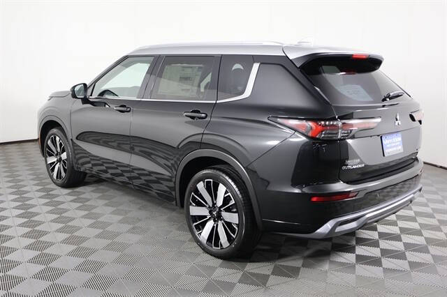 2025 Mitsubishi Outlander PHEV SEL Platinum Edition