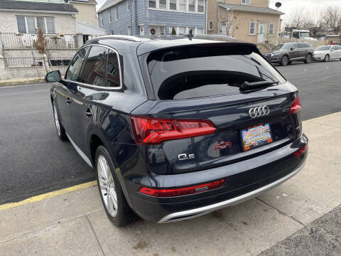 2019 Audi Q5 quattro Premium Plus 45 TFSI