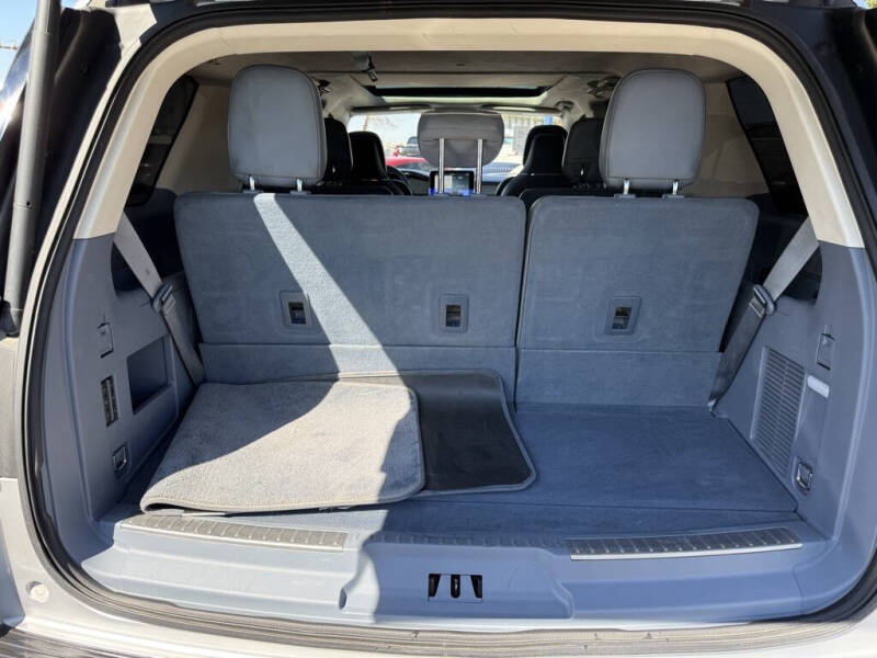 2018 Lincoln Navigator Black Label