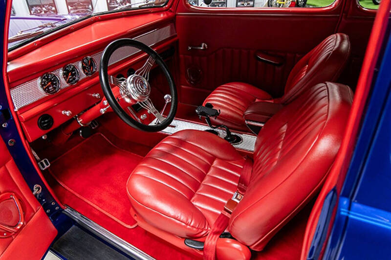 1946 Ford Deluxe