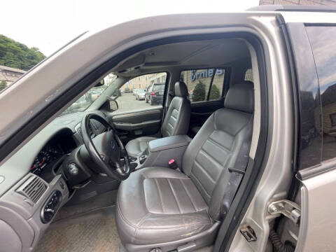 2003 Ford Explorer XLT