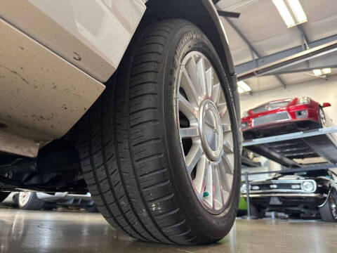 2004 Ford Thunderbird Deluxe