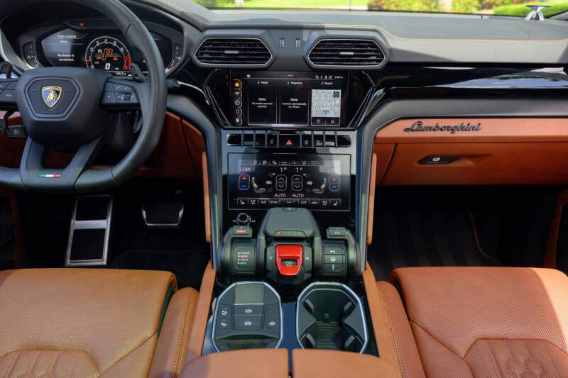 2024 Lamborghini Urus S